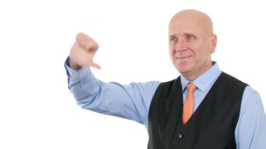 İşadamı olun parmak aşağıya doğru uyarı işaret eden el jest