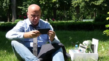 Hayal kırıklığına ateş kişi seyir üzücü ve sorunlu Office işten reddetti