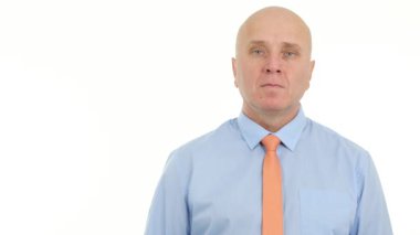 Başarılı bir iş adamı görüntü ayık sunu emin ciddi ifade