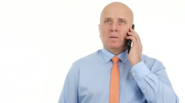 Mobil el hareketi ve bazı mali sorunu açıklayan işadamı