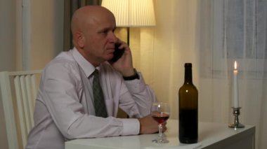 İş telefon kötü haber ile gergin el hareketi yemek işadamı vardı.