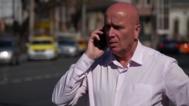 Gezici istemciler randevu için konuşmaya satış şirketi başarılı iş adamı.