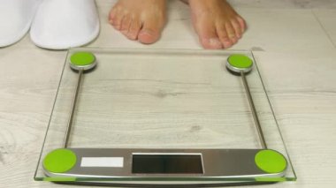Adam kilosunu kontrol doğrulamak dijital elektronik ölçekli obezite