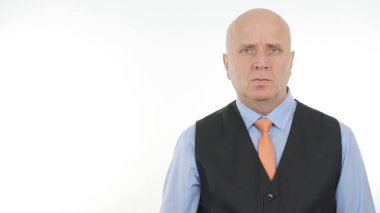 Şirket yönetimi temsil eden kendine güvenen işadamı görüntüsü