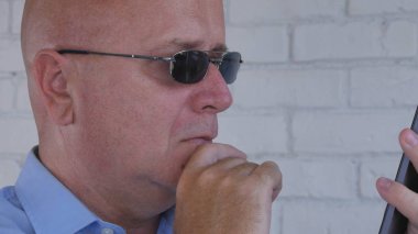 Cep telefonu metin okuma emin güvenlik Aracısı