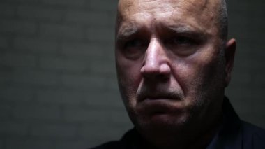 Parmak ile işaret işadamının uyarı üzmek