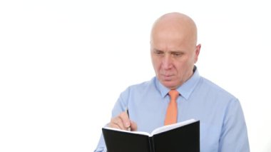 Okuma ve yazma gündemde işadamı görüntüsü