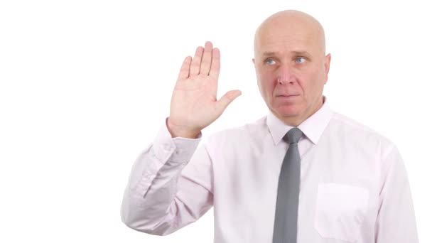 Homme d'affaires faire attention doigt signe stop gestes signifiant accès interdit — Video