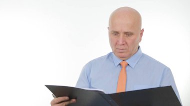 İşadamı görüntü okuma iş belgeleri