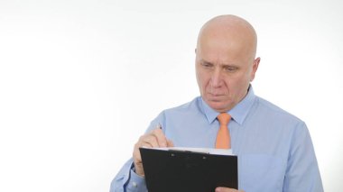 Belgelerle çalışma işadamı ile iç görüntü