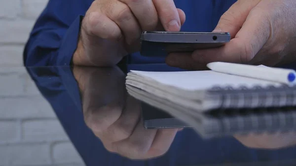 Businessman Text Using Cellphone Office Room — Stock Photo, Image