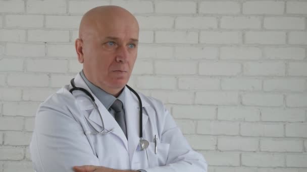 Slow Motion Shooting Serious Doctor Nod Making Sign Moving His — Stock Video