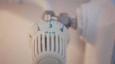 Adam Office oda ayarı radyatör sıcaklık termostat enerji tasarrufu