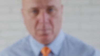 Bir çalışma Pause bir meslektaşım bir sigara sunan sigara kişi görüntü