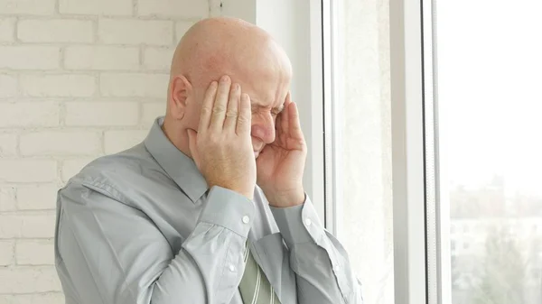 Tired Businessman Suffering a Migraine Big Headache Disturbing Pain on Head — Stock Photo, Image