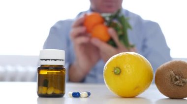 Doktor teklif meyve vitaminler ek yerine klasik tıp Pills