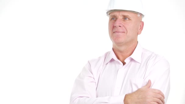 Engenheiro confiante Sorriso satisfeito em uma entrevista e fazer polegares para cima assinar — Vídeo de Stock