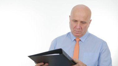 Elinde Belgelerle Dosyalı İşadamı Görüntüsü