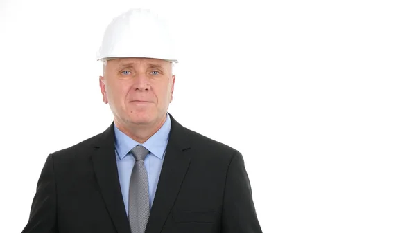 Imagen de empresario feliz con Hardhat mirando a la cámara en una entrevista —  Fotos de Stock