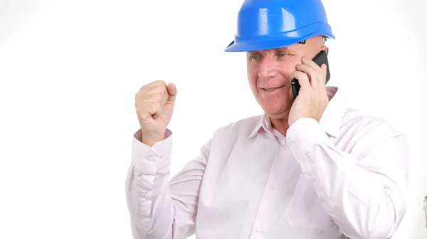 Engineer Gesticulate Happy Listening Good News on Cellphone — Stock Photo, Image