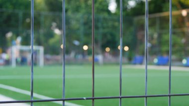 Parktaki Futbol Sahası İçin Metalik Çit Koruması