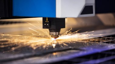 CNC freze tezgahı. İşleme ve lazer kesim t metal için
