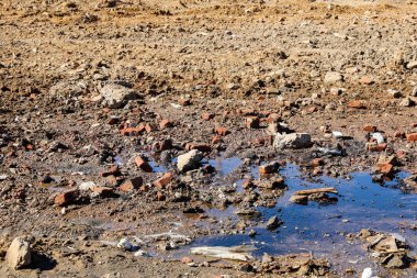 İnşaat için temizlenmiş alan.