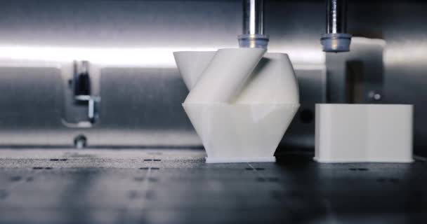 職場の3Dプリンター バルクアイテムを印刷する 未来の技術 — ストック動画