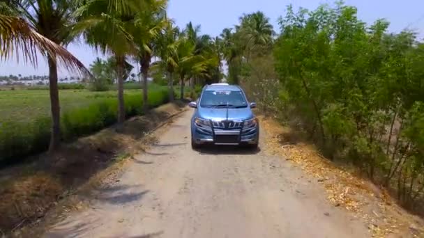 Aerial Shot Cars Moving Curvy Mountain Pathway Road India Inglés — Vídeo de stock