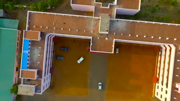 Langzaam Stijgende Luchtfoto Schot Voor Universiteitscampus — Stockvideo