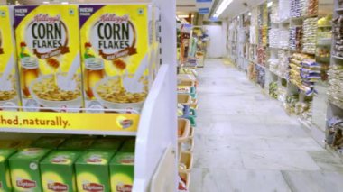 Chennai, Hindistan-05 Nisan 2019: şehir süpermarket Iç çekim, süpermarket standı Satılık ambalaj çeşitli marka.