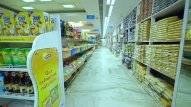 Chennai, Hindistan-05 Nisan 2019: şehir süpermarket Iç çekim, süpermarket standı Satılık ambalaj çeşitli marka.