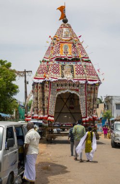 Chennai, Hindistan - 23 Ağustos 2019: Thiruvarur Tapınağında geleneksel tapınak arabası