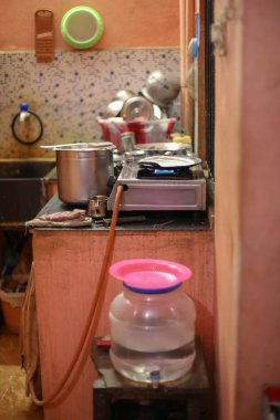 Mutfakta, Hindistan 'da yemek pişirmek. Güney Hindistan vejetaryeni, geleneksel ve popüler kahvaltı.