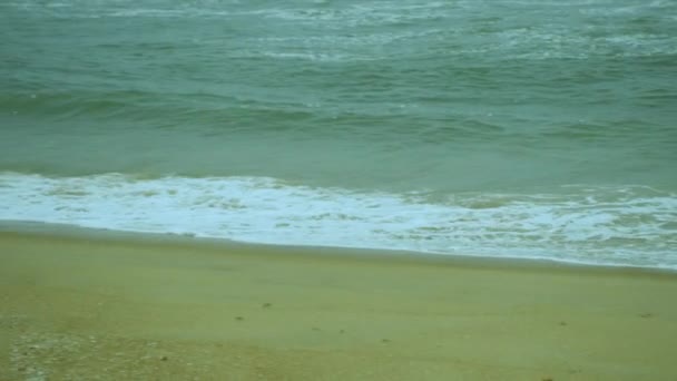 Vue de la plage mer sur la lumière du soleil en été.