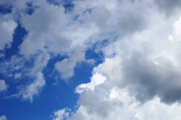 Blauer Himmel Mit Wolkennahaufnahme — Stockfoto