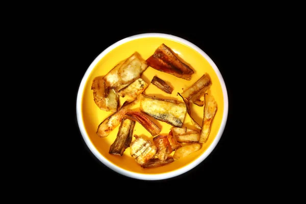 Южноиндийская Картофельная Закуска Важаккай Баджи Служил Черном Фоне — стоковое фото