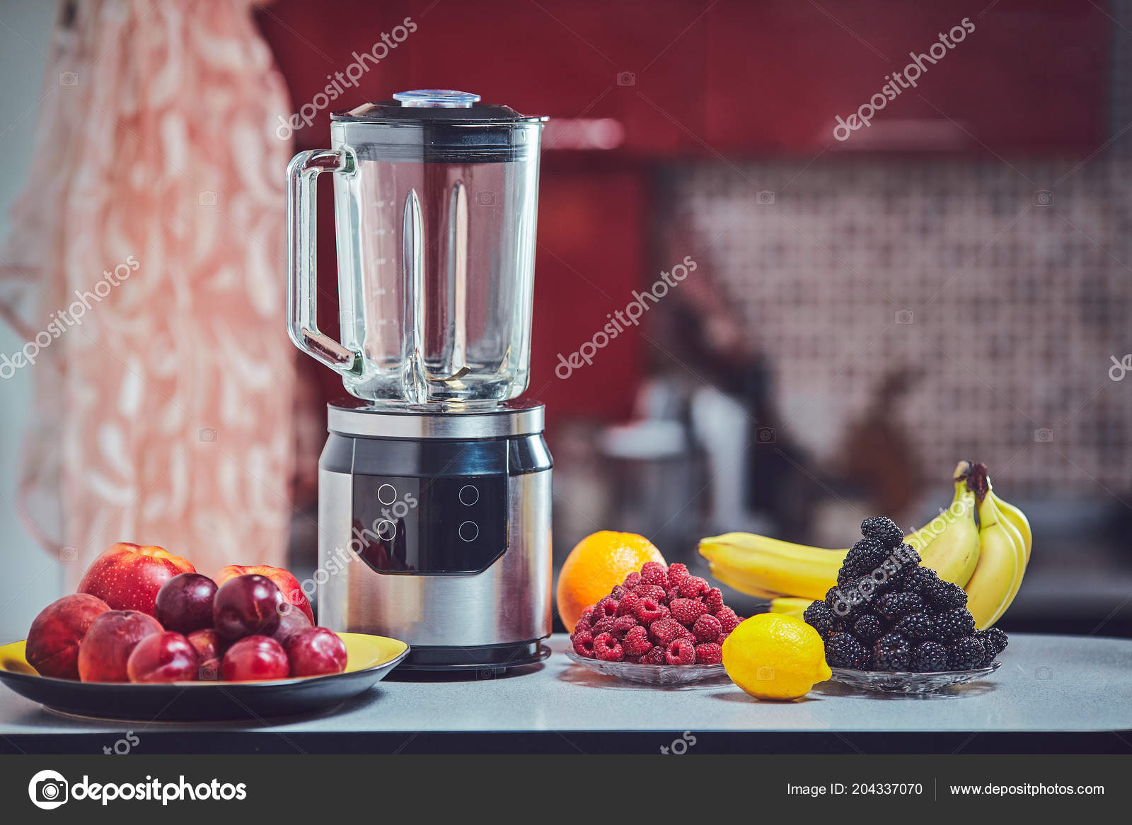Electric Blender Make Fruit Juice Smoothie Wooden Kitchen Table ⬇ Stock Photo, Image by © 6okean