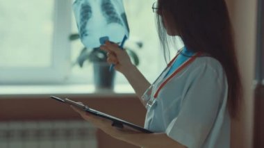 Hastanın tıbbi işçi tanılar