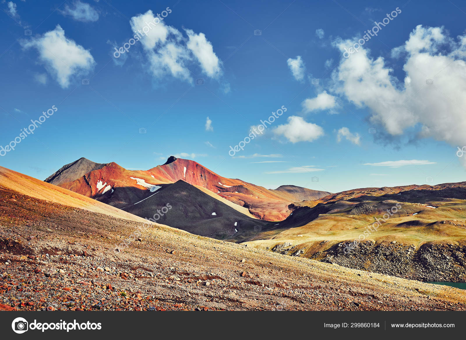 Erstaunlich Schone Orte Der Naturlichen Umgebung Berglandschaft Stockfotografie Lizenzfreie Fotos C 6okean Gmail Com Depositphotos