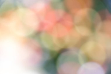 Renkli (kırmızı, sarı, mavi, yeşil, beyaz) bokeh arka plan. Noel, yeni yıl fesitval için dekorasyon.