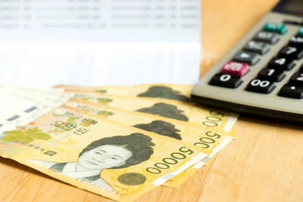 Billete Banco Calculadora Corea Del Sur Won Krw Sobre Fondo —  Fotos de Stock
