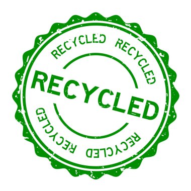 Grunge yeşil geri dönüştürülmüş kelime yuvarlak lastik mühür beyaz arka planda