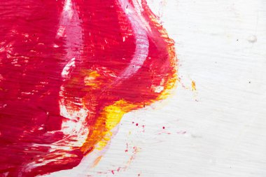 Soyut resim beton zemin üzerine kırmızı, beyaz ve sarı