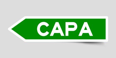 Etiket etiket Word Capa (kısaltma düzeltici ve önleyici) beyaz zemin üzerine yeşil renk ok şeklinde