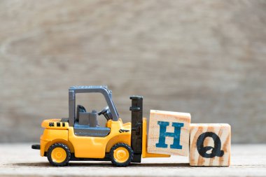 Toy forklift kelime Hq (karargah kısaltması) ahşap kelime h harfi blok tutun 