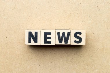 Mektup blok ahşap arka plan üzerinde kelime Haberler