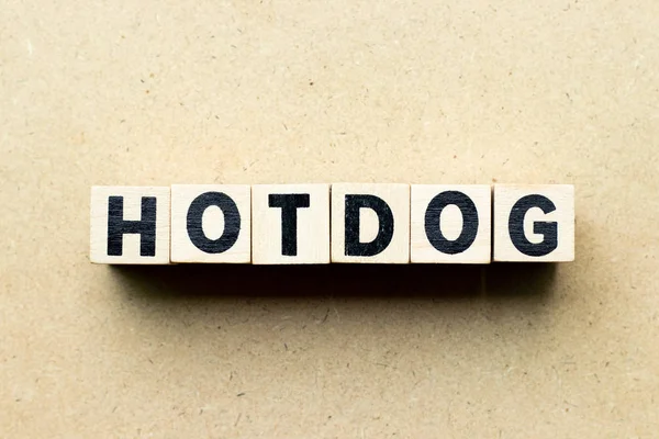 Bloc de lettre en mot hotdog sur fond de bois — Photo