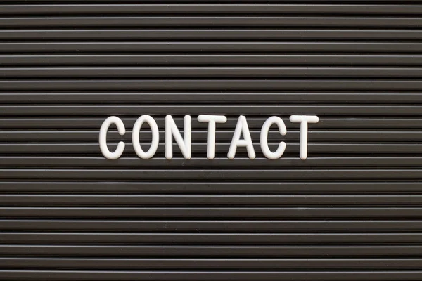 Schwarze Farbe Filz Brief Board Mit Weißem Alphabet Wort Kontakt — Stockfoto