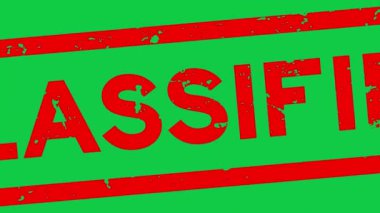 Grunge kırmızı kelime kare kauçuk mühür yeşil arka planda yakınlaştır